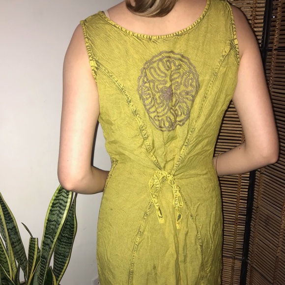 Chartreuse Boho Shift dress - Picture 2 of 4